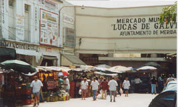 Eingang zum gro�en Markt in Merida